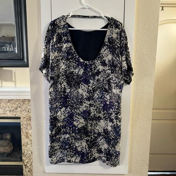 CLUB MONACO Gray Black Blue 100% Silk Shift Short Sleeve Dress Lightweight Sz XS - Picture 2 of 5